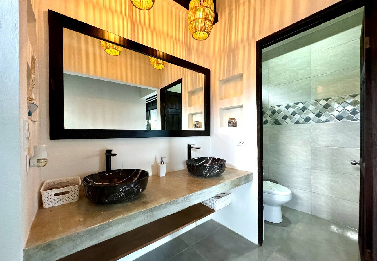 Casa rural en Cahuita - Ashley’s Beach House · A 5 min del Parque Cahuita
