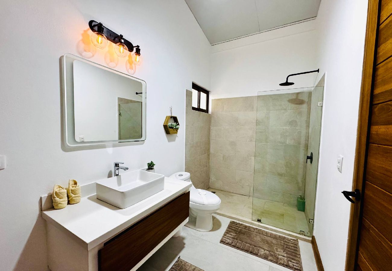 Casa en Puerto Viejo - Casa Üpa · Vibra tropical y piscina entre jardines