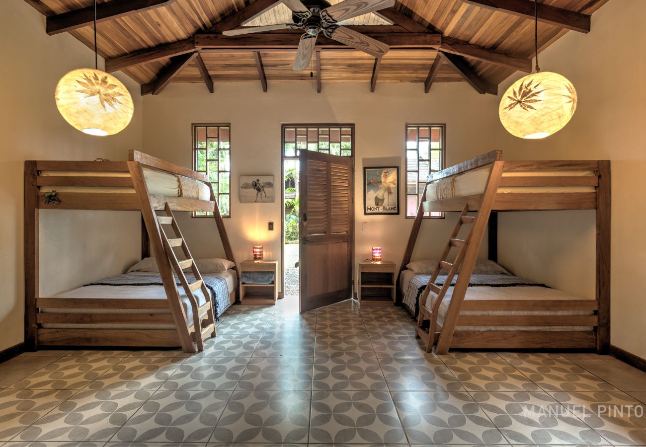 Villa en Punta Uva - Big Tree Wildlife Refuge • Oasis Privado