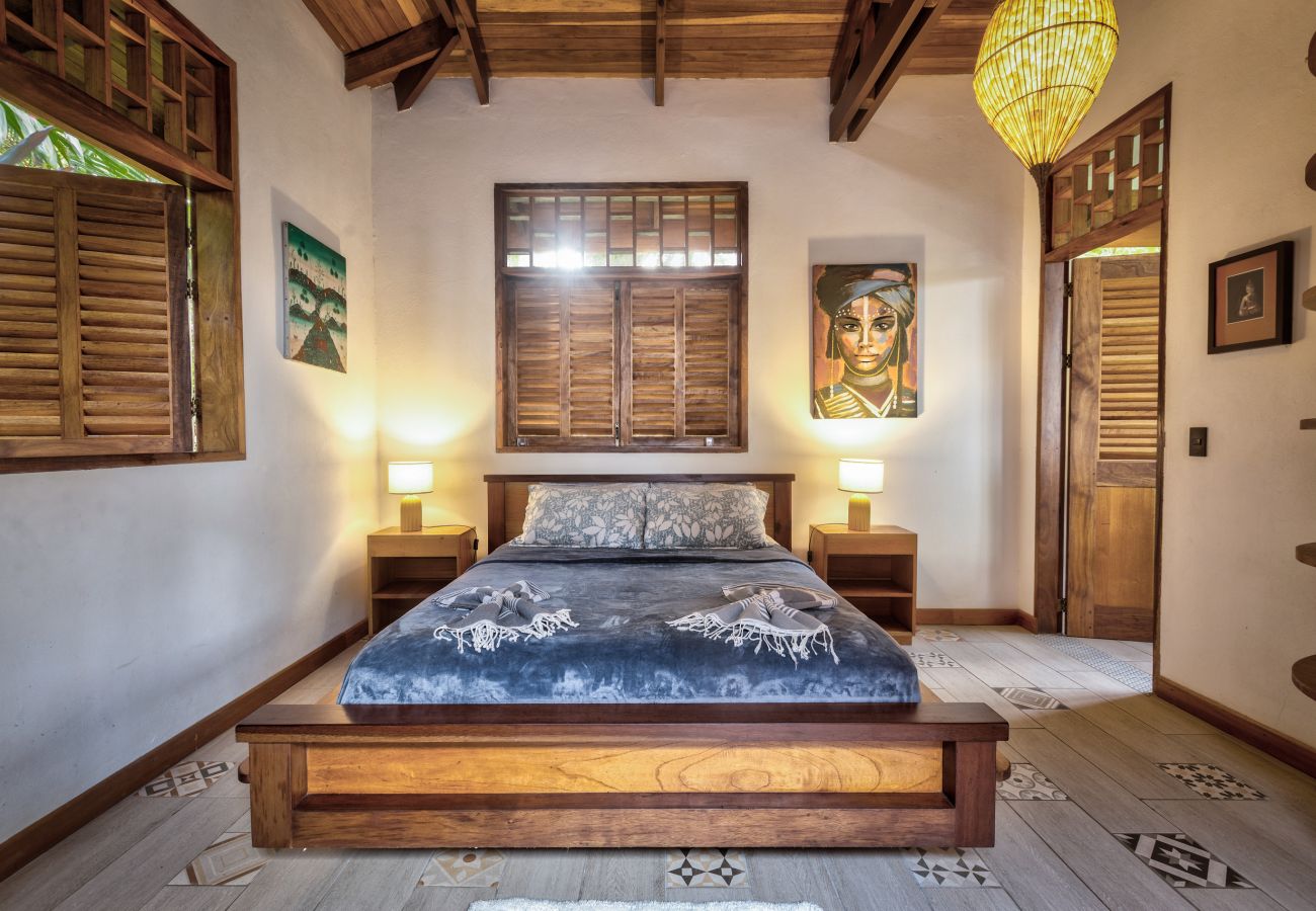 Villa en Punta Uva - Big Tree Wildlife Refuge • Oasis Privado