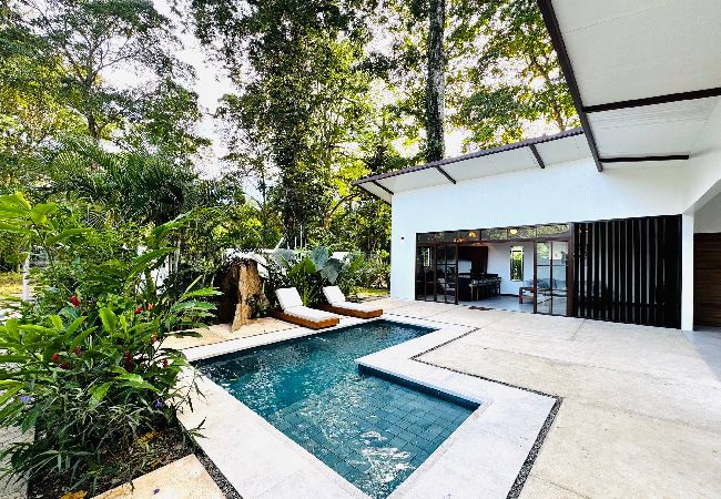 Casa en Talamanca - Casa Arena | 3BR Jungle Oasis w/Pool & AC 