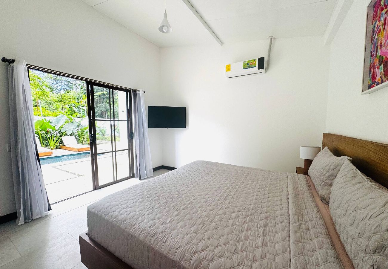 Casa en Talamanca - Casa Arena | 3BR Jungle Oasis w/Pool & AC 