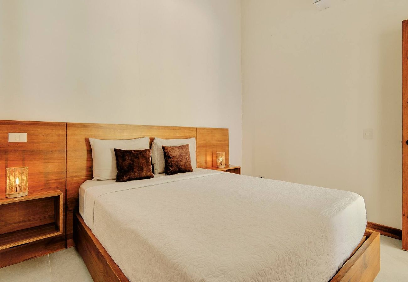 Casa en Puerto Viejo - -