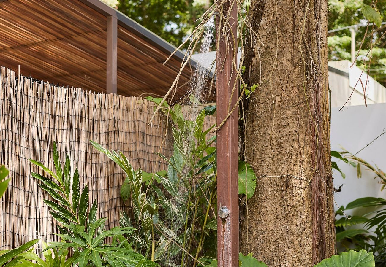 Casa en Puerto Viejo - -