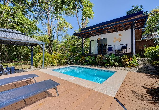 Departamento en Playa Negra - -