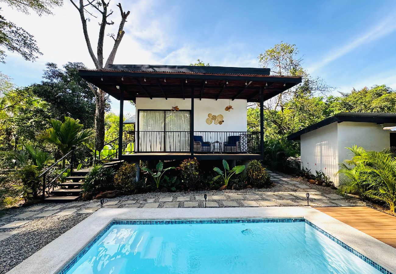 Departamento en Playa Negra - -