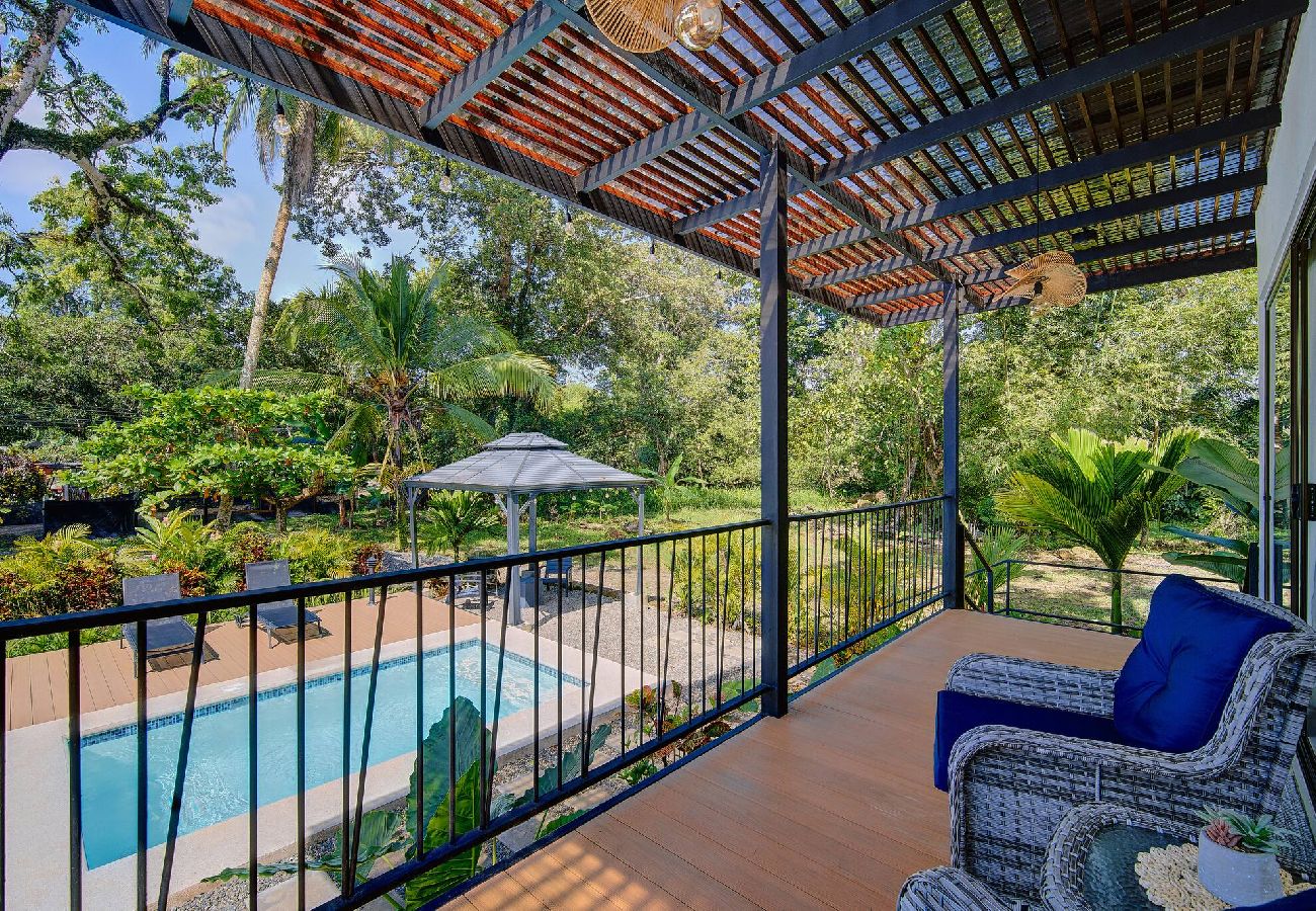 Departamento en Playa Negra - -