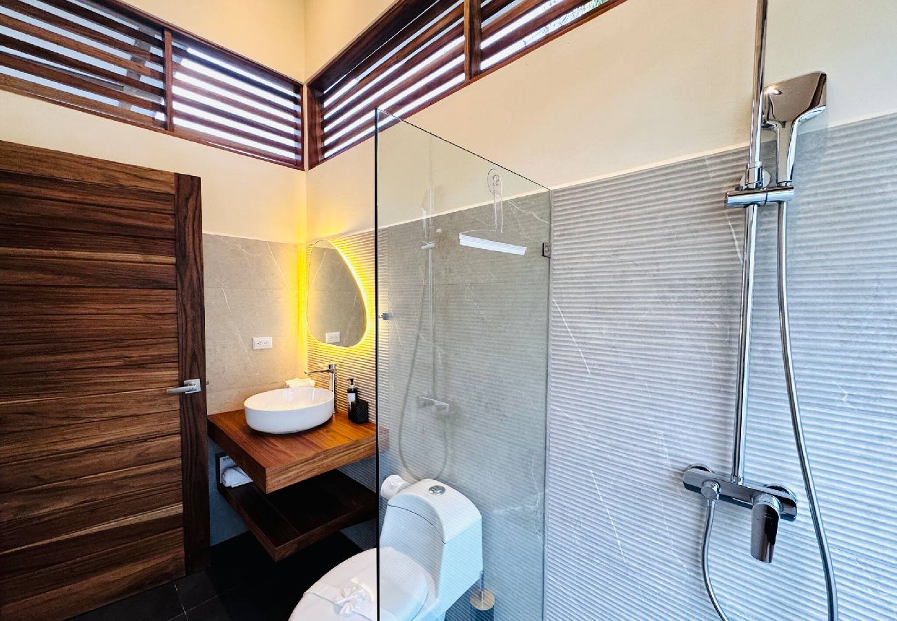 Departamento en Playa Negra - Maare Negra - Sombra | Private Pool Suite (+18) 