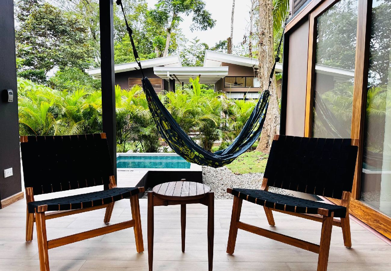 Departamento en Playa Negra - Maare Negra - Sombra | Private Pool Suite (+18) 