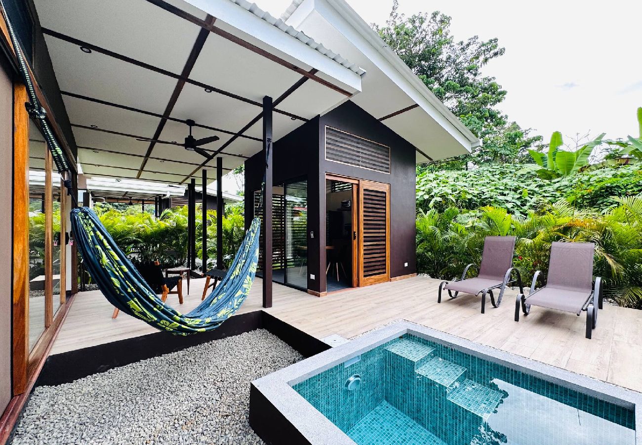 Departamento en Playa Negra - Maare Negra - Sombra | Private Pool Suite (+18) 