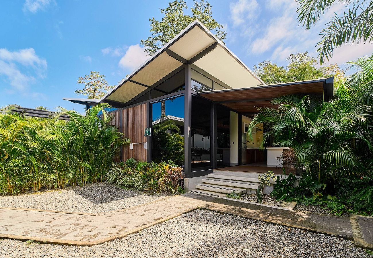 House in Puerto Viejo - Casa Gaviota 1 · Pool, comfort & great location 