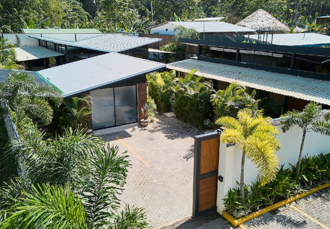 House in Puerto Viejo - Casa Gaviota 1 · Pool, comfort & great location 