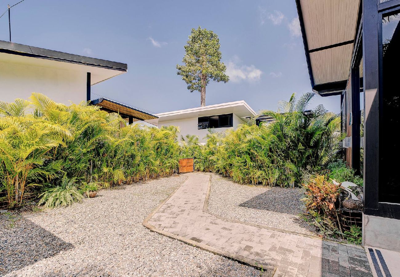 House in Puerto Viejo - Casa Gaviota 1 · Pool, comfort & great location 