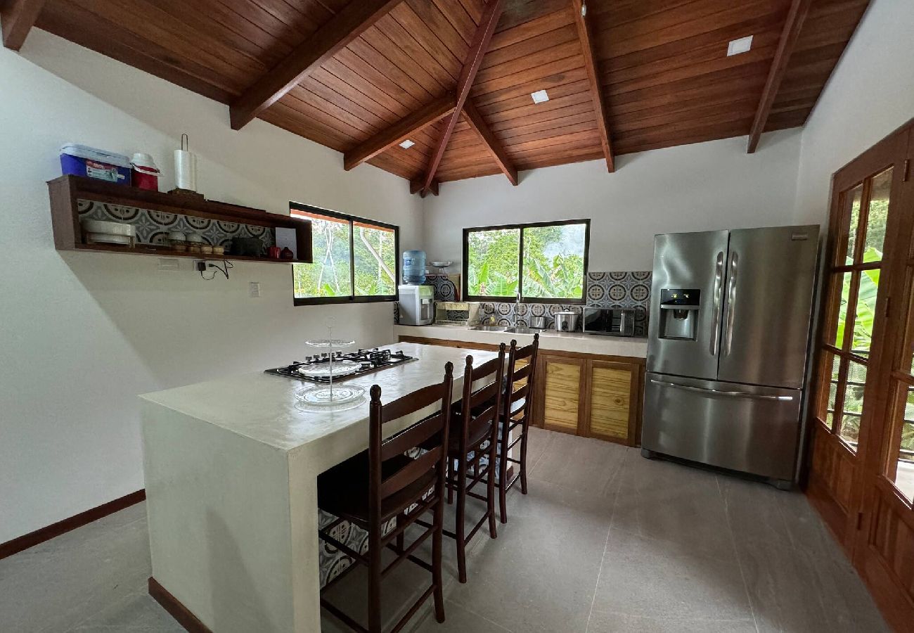 House in Puerto Viejo - Casa Lillitica · Pool & comfort in Cocles
