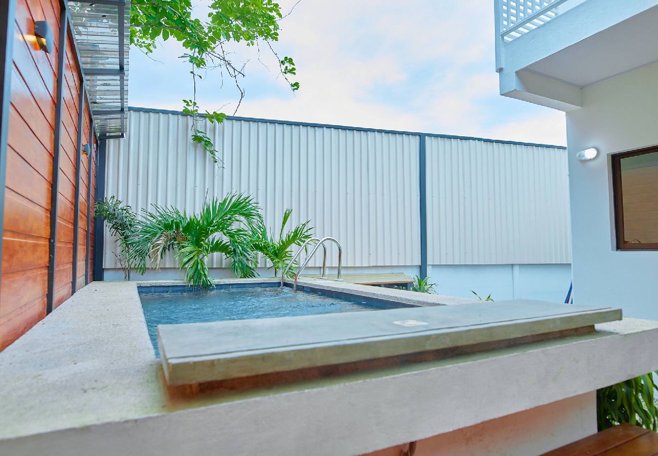 Apartment in Puerto Viejo - Sloth House · Caribbean vibes & shared pool