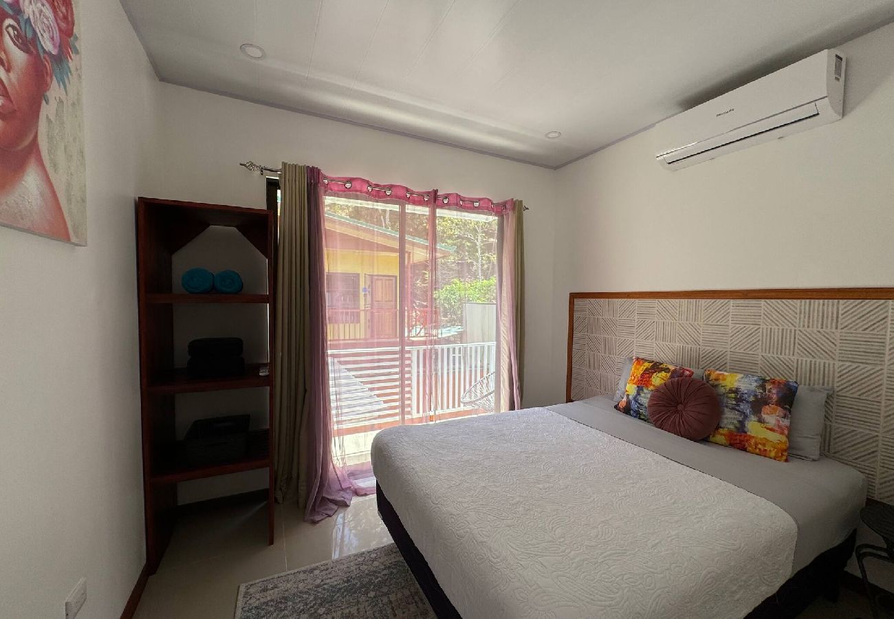 House in Puerto Viejo - Sloth & Butterfly · Ideal for Groups + Pool