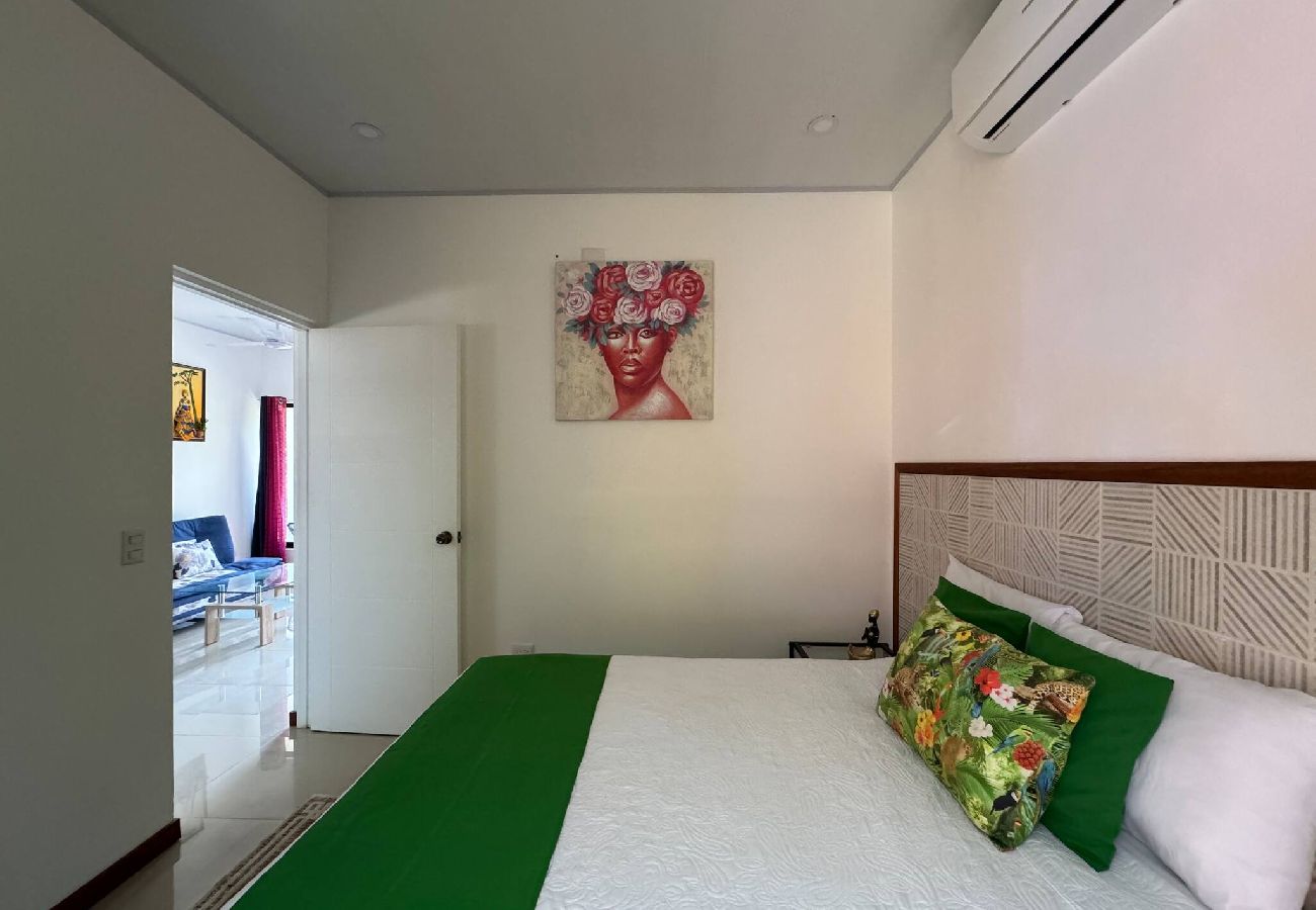House in Puerto Viejo - Sloth & Butterfly · Ideal for Groups + Pool