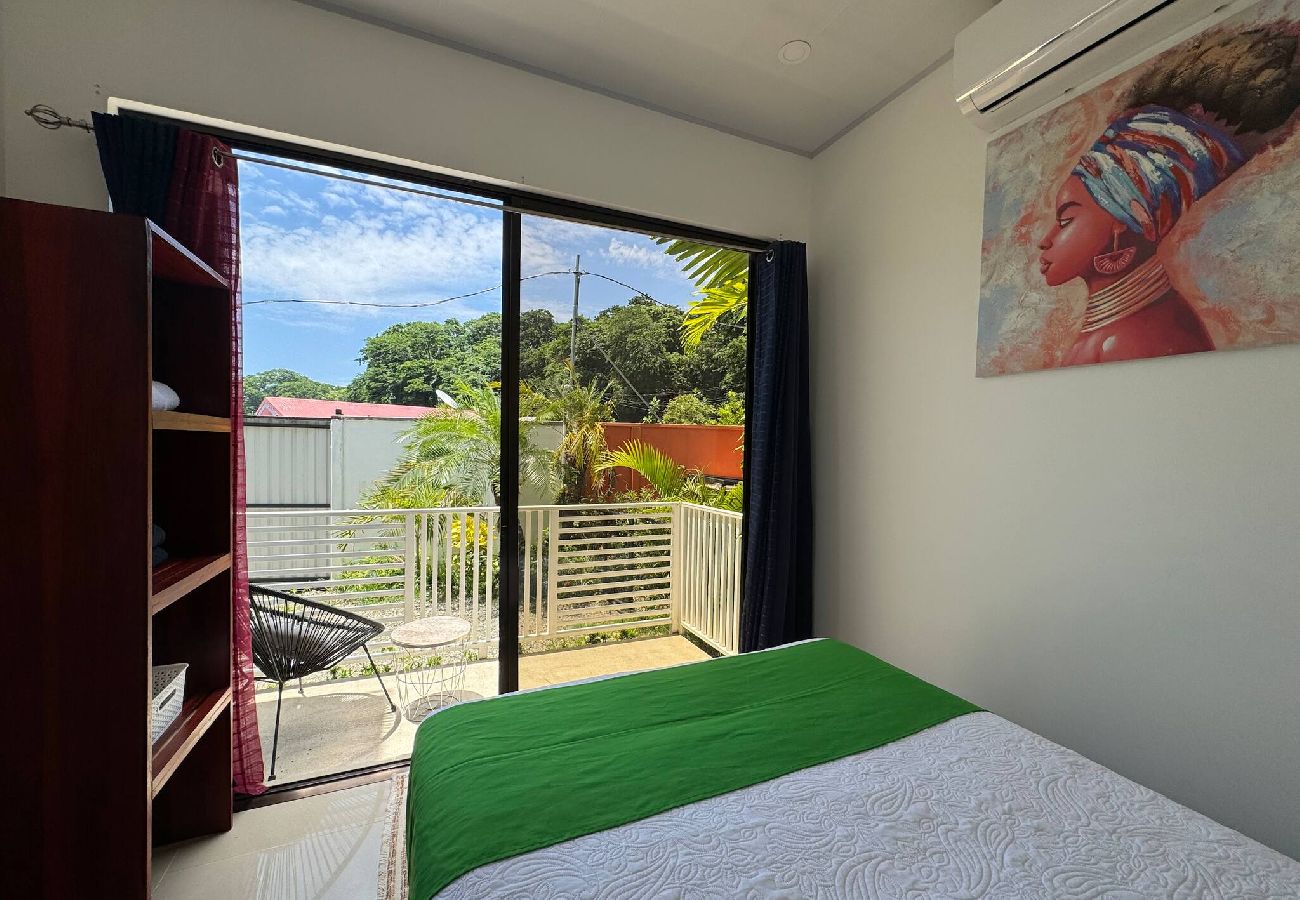 House in Puerto Viejo - Sloth & Butterfly · Ideal for Groups + Pool