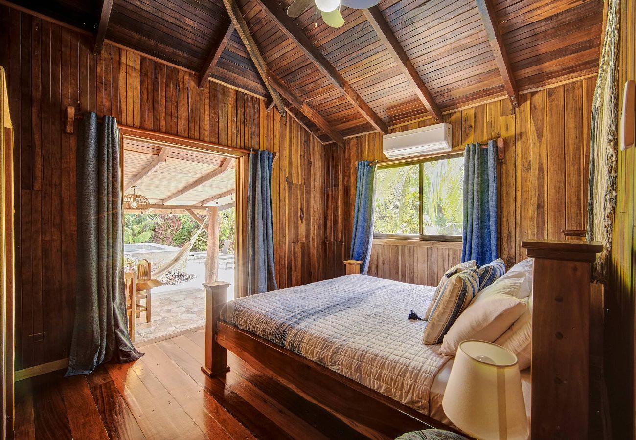 House in Puerto Viejo - Casa Franke · Pool & Jungle Charm 150m from Beach