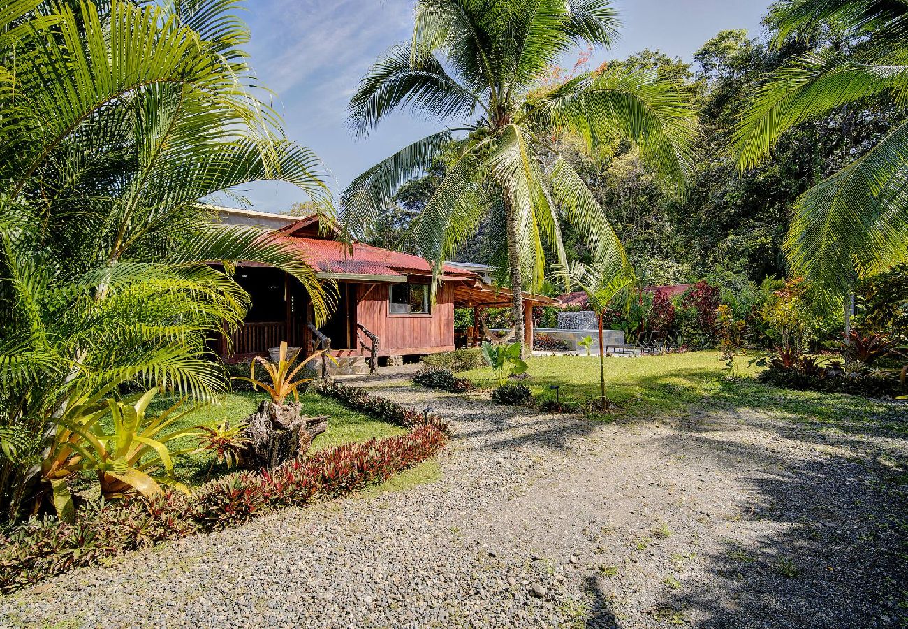 House in Puerto Viejo - Casa Franke · Pool & Jungle Charm 150m from Beach