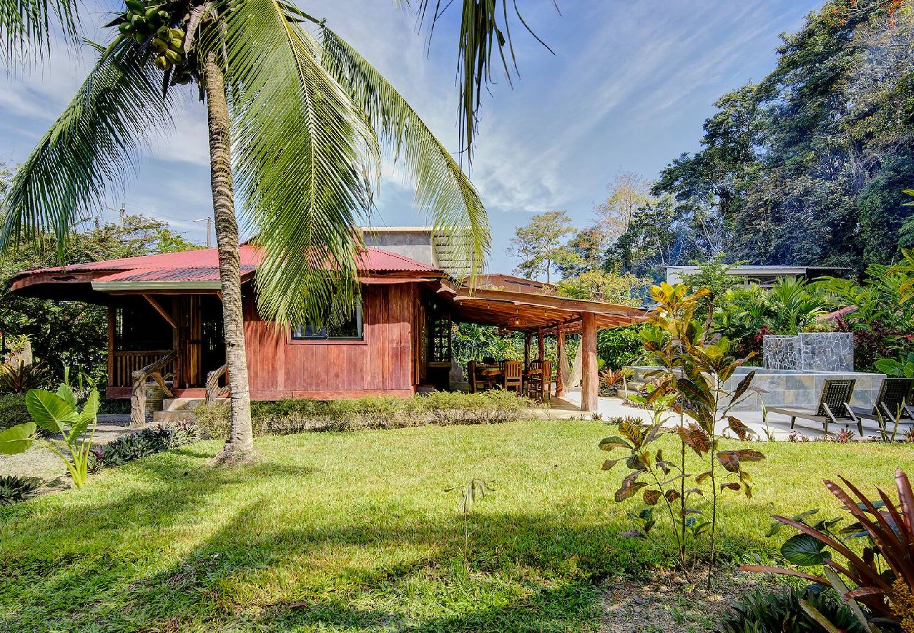 House in Puerto Viejo - Casa Franke · Pool & Jungle Charm 150m from Beach