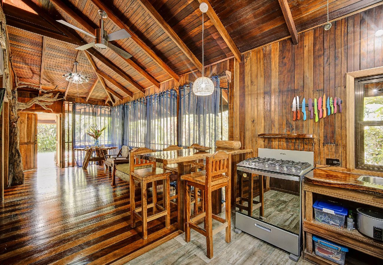 House in Puerto Viejo - Casa Franke · Pool & Jungle Charm 150m from Beach