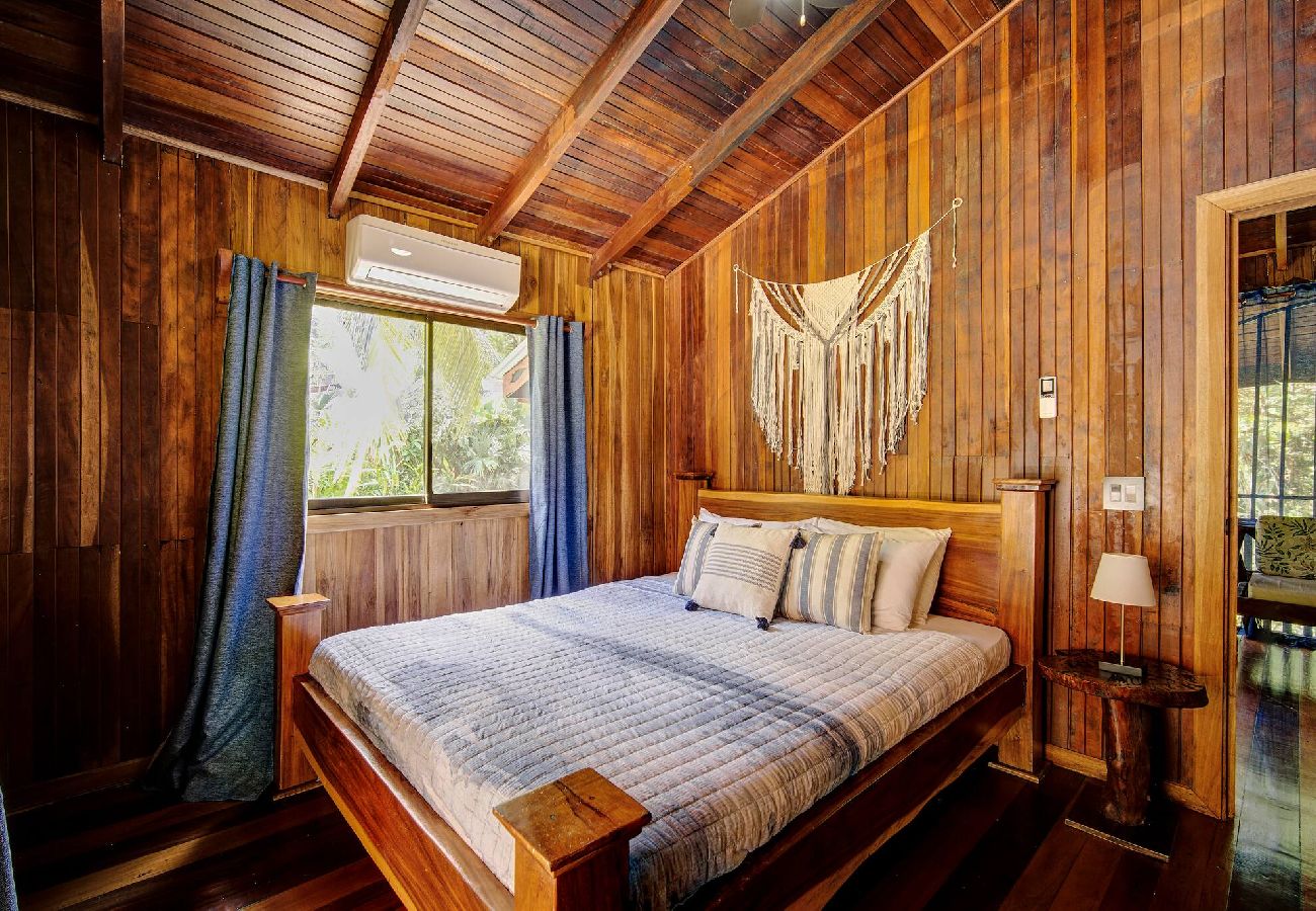 House in Puerto Viejo - Casa Franke · Pool & Jungle Charm 150m from Beach