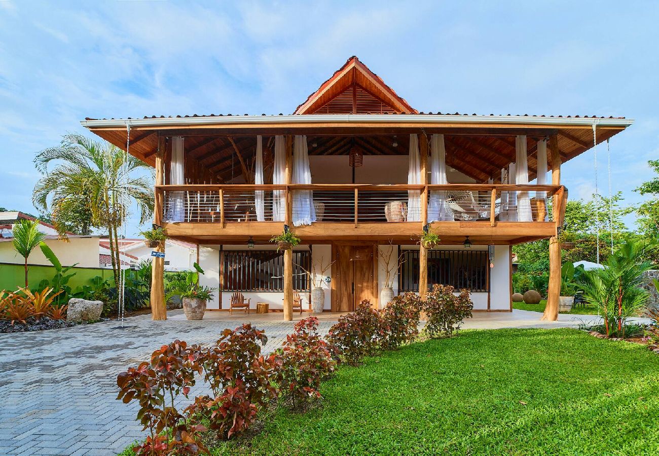 House in Puerto Viejo - Casa Masha · Style, Comfort & Beach 300m Away
