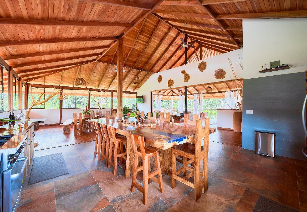 House in Puerto Viejo - Casa Masha · Style, Comfort & Beach 300m Away