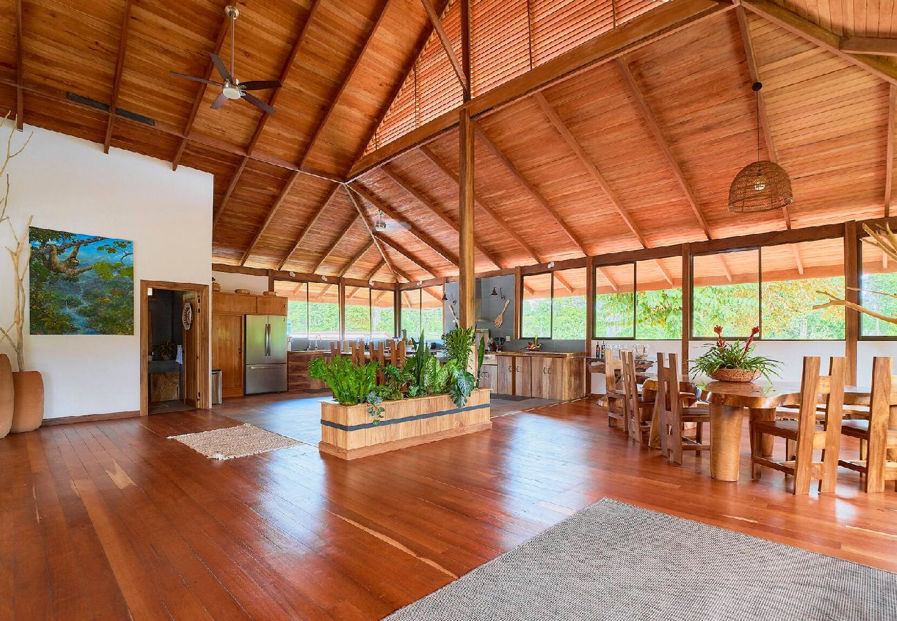 House in Puerto Viejo - Casa Masha · Style, Comfort & Beach 300m Away
