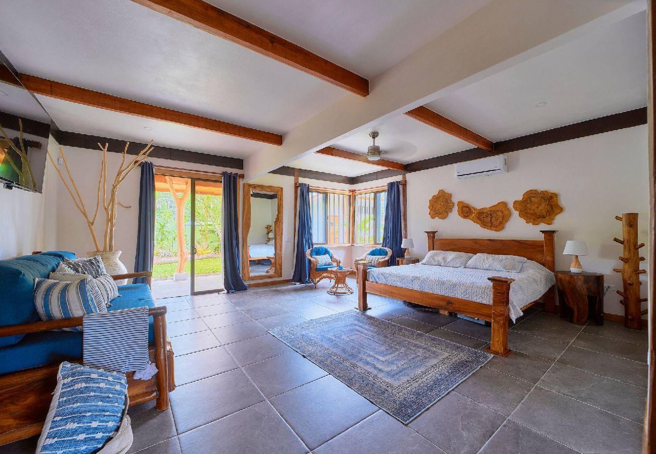 House in Puerto Viejo - Casa Masha · Style, Comfort & Beach 300m Away