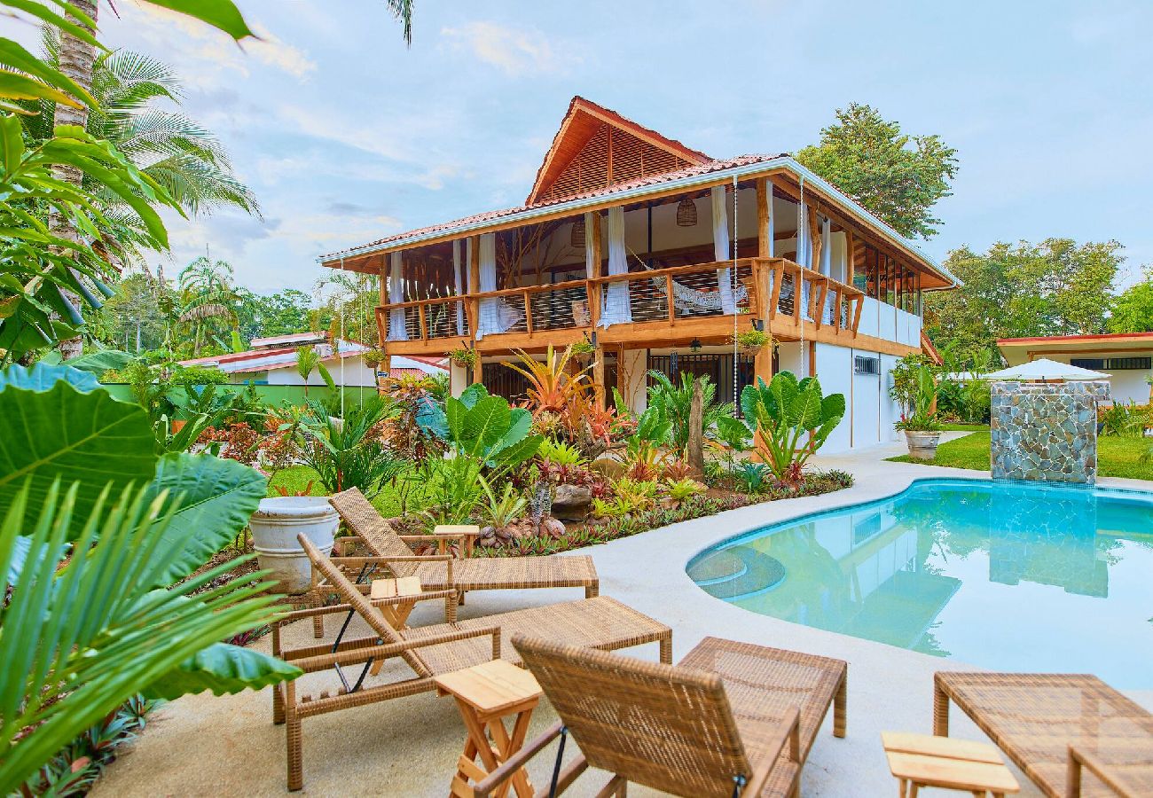 House in Puerto Viejo - Casa Masha · Style, Comfort & Beach 300m Away