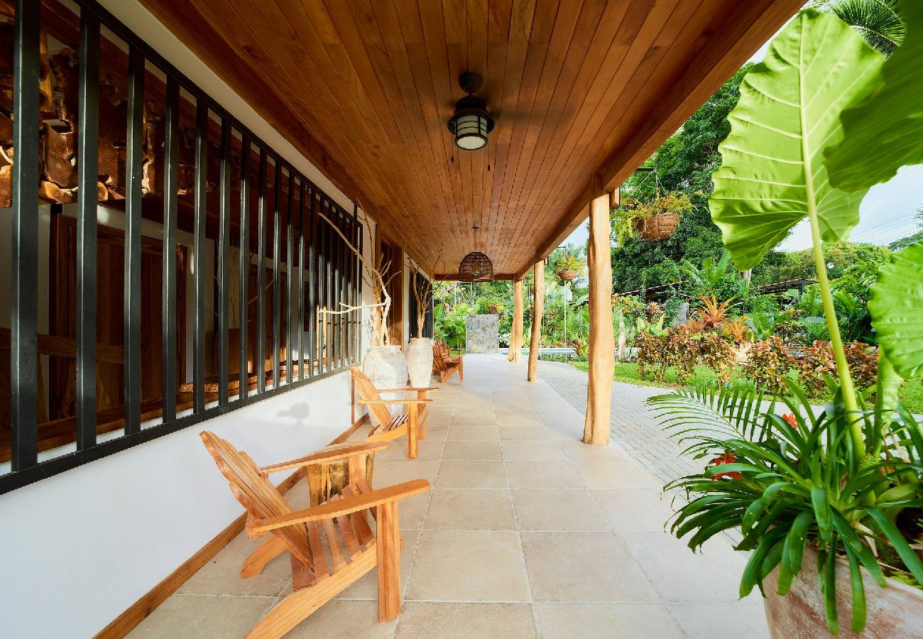 House in Puerto Viejo - Casa Masha · Style, Comfort & Beach 300m Away
