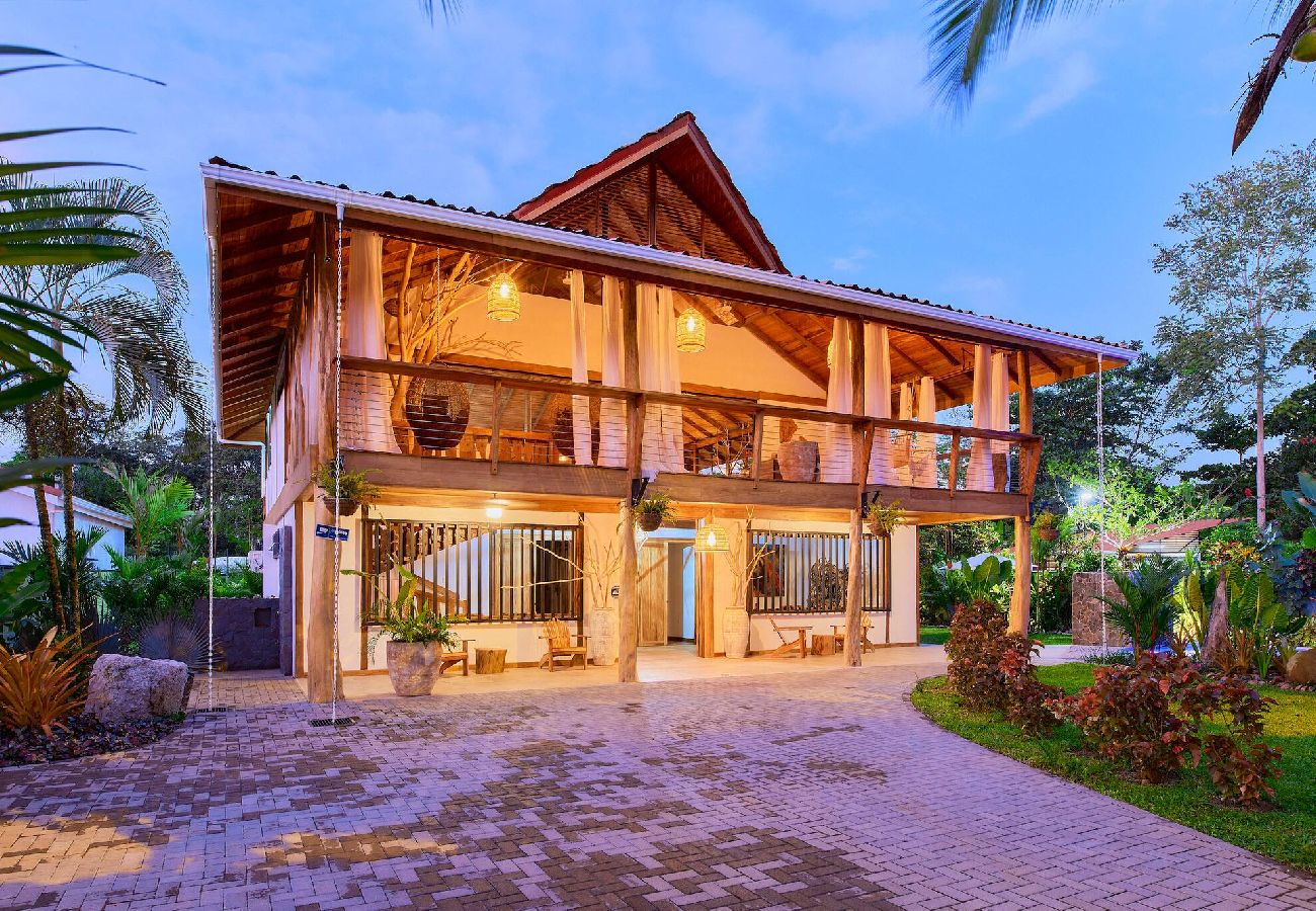 House in Puerto Viejo - Casa Masha · Style, Comfort & Beach 300m Away