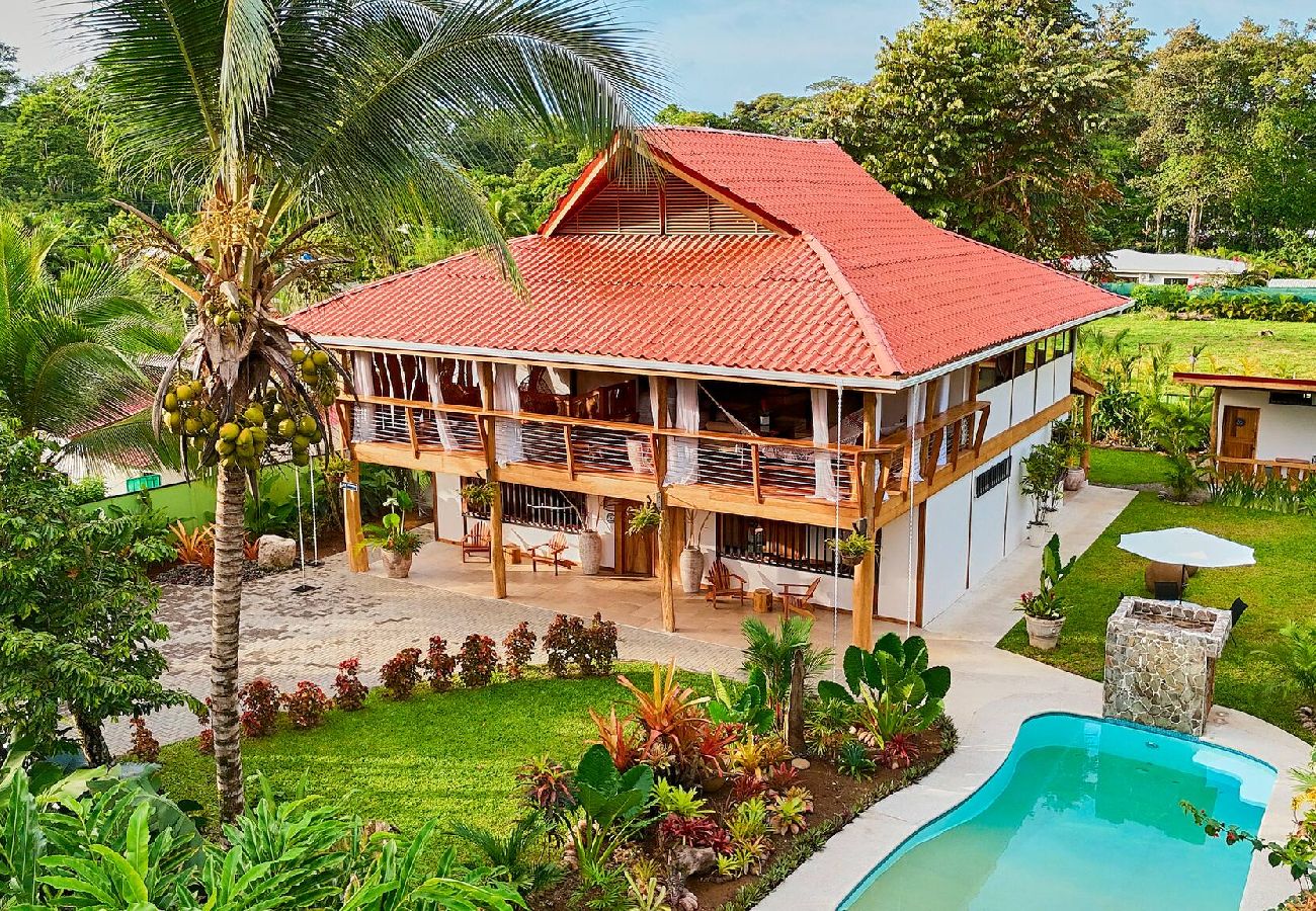 House in Puerto Viejo - Casa Masha · Style, Comfort & Beach 300m Away