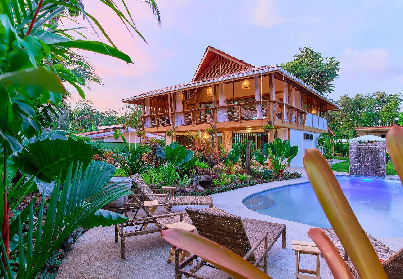 House in Puerto Viejo - Casa Masha · Style, Comfort & Beach 300m Away