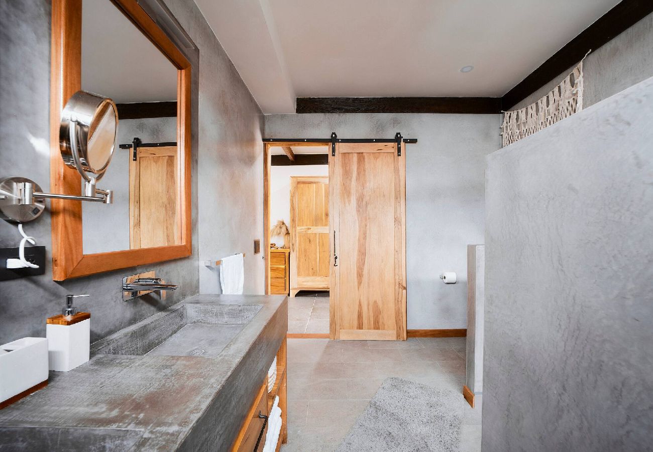 House in Puerto Viejo - Casa Masha · Style, Comfort & Beach 300m Away