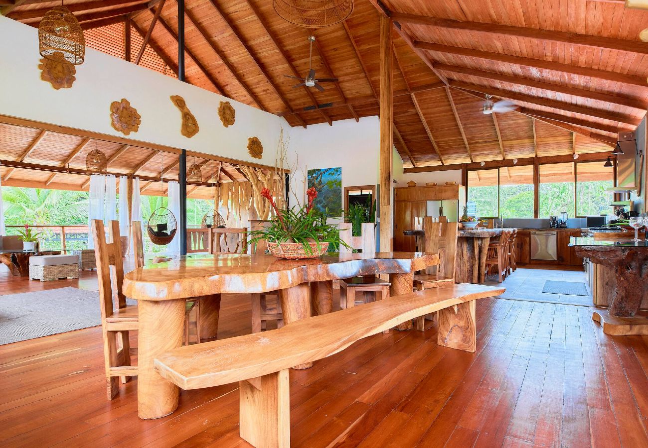 House in Puerto Viejo - Casa Masha · Style, Comfort & Beach 300m Away