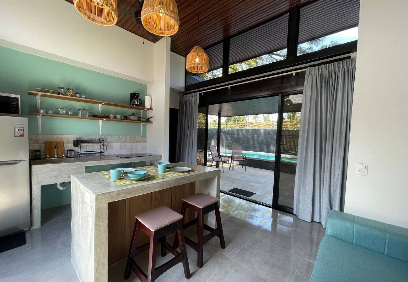 Cottage in Cahuita - Ashley’s Beach House · 5 min from Cahuita Park