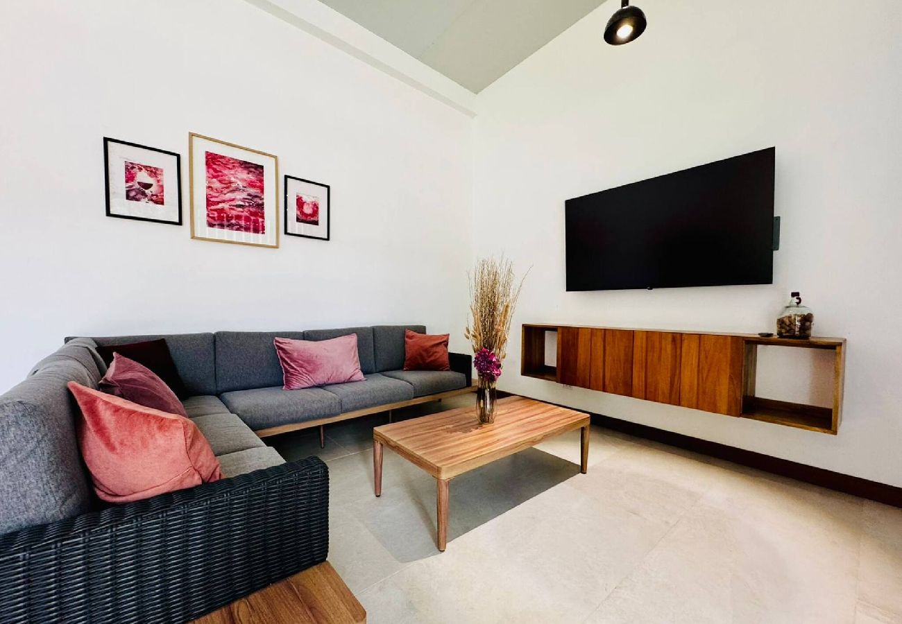 House in Puerto Viejo - Casa Malbec · Nature, comfort & pool