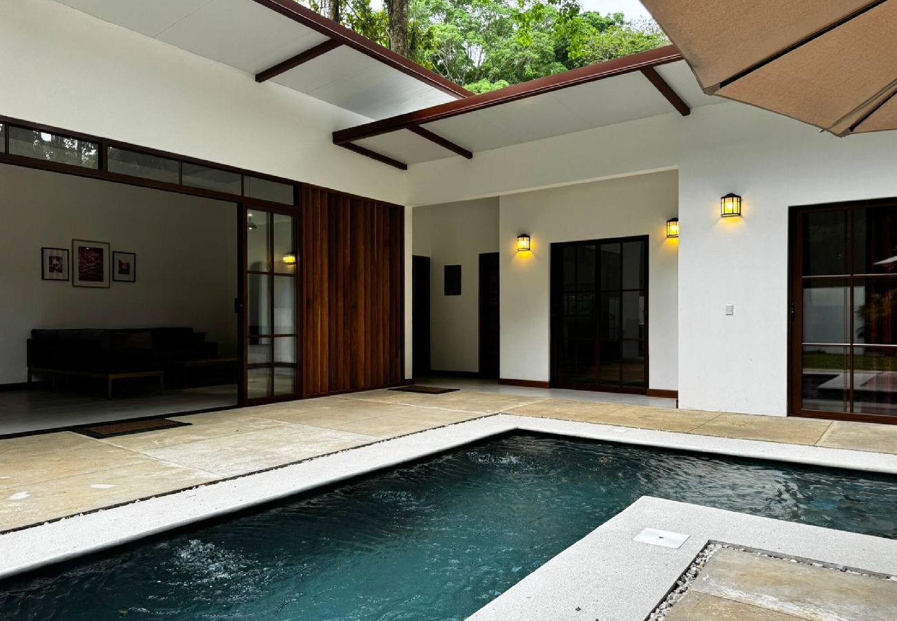 House in Puerto Viejo - Casa Malbec · Nature, comfort & pool