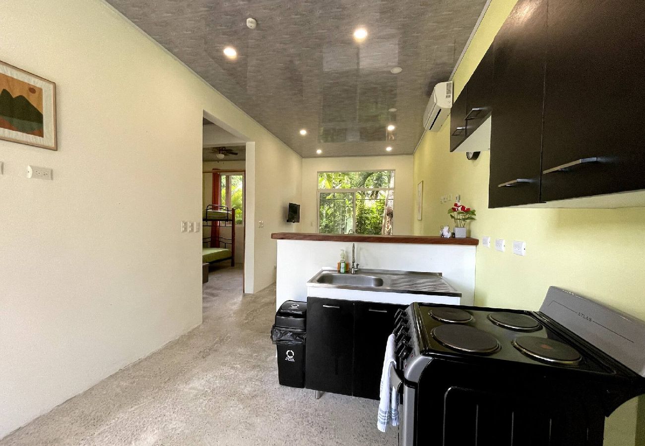 Apartment in Puerto Viejo - Apt Abeto 2 - 2BR / Wi-fi & AC - 2 mins from beach 
