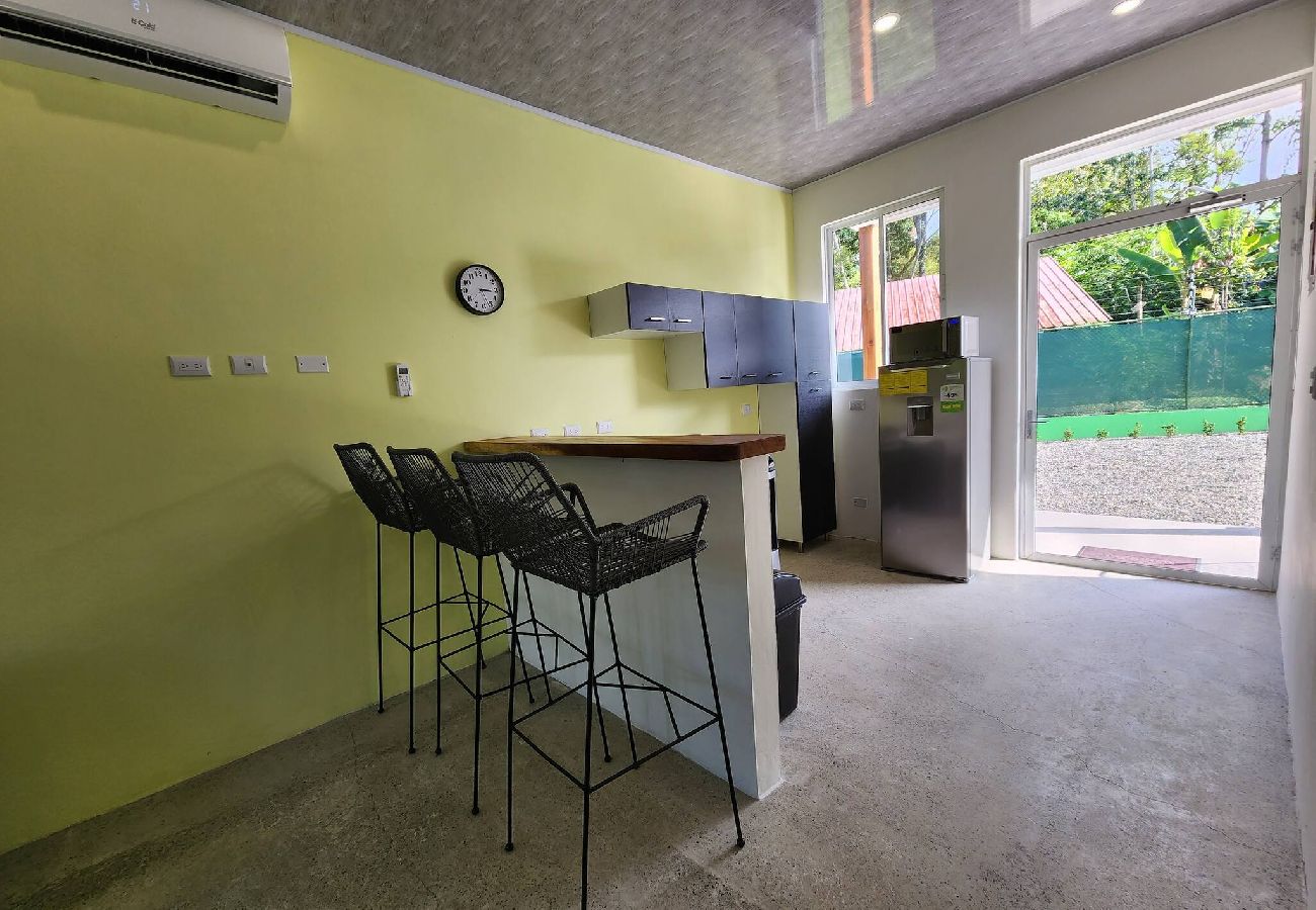 Apartment in Puerto Viejo - Apt Abeto 2 - 2BR / Wi-fi & AC - 2 mins from beach 