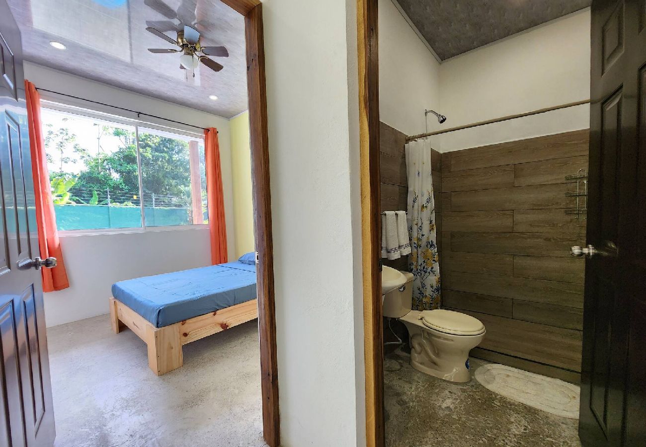 Apartment in Puerto Viejo - Apt Abeto 2 - 2BR / Wi-fi & AC - 2 mins from beach 