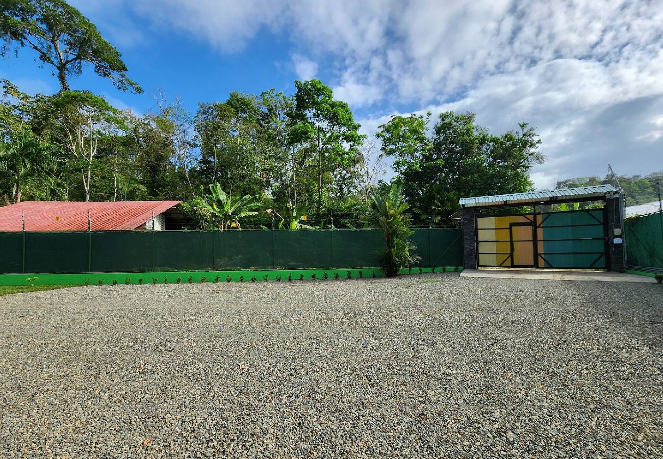 Apartment in Puerto Viejo - Apt Abeto 4 · Near the Beach + Starlink WiFi