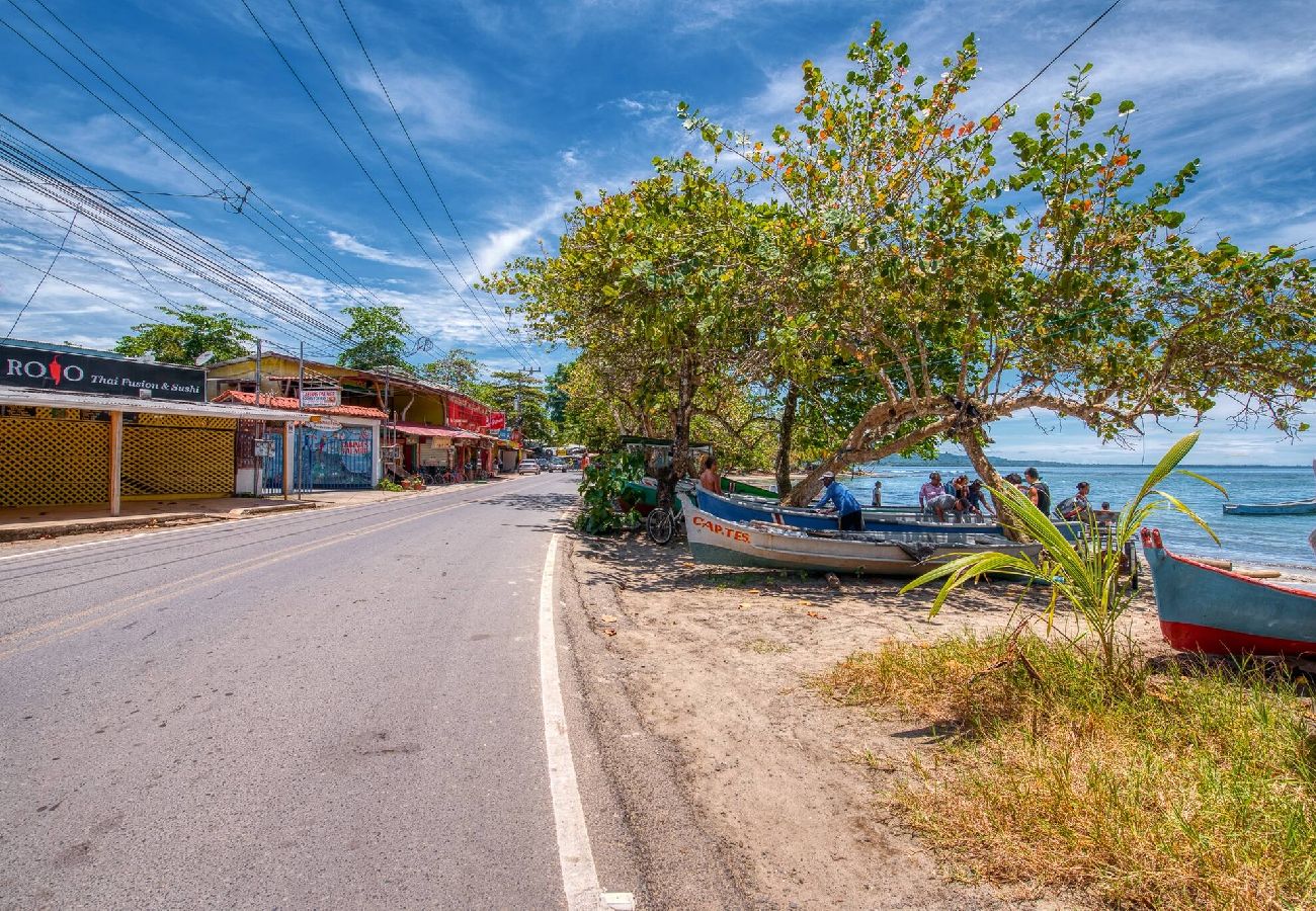 Apartment in Puerto Viejo - Apt Abeto 4 · Near the Beach + Starlink WiFi