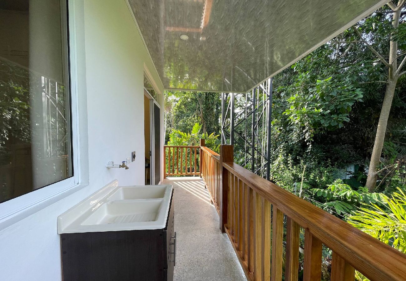 Apartment in Puerto Viejo - Apt Abeto 3 - Playa Negra w/2BR, AC & Pool 