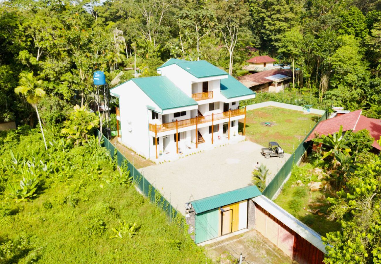 Apartment in Puerto Viejo - Apt Abeto 1 · Near the Beach + Starlink WiFi