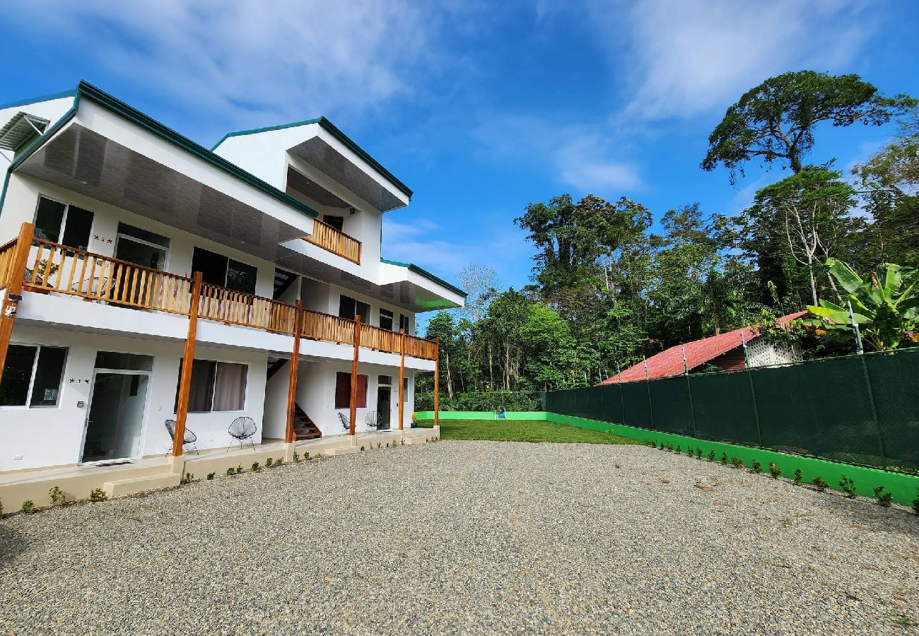 Apartment in Puerto Viejo - Apt Abeto 1 · Near the Beach + Starlink WiFi