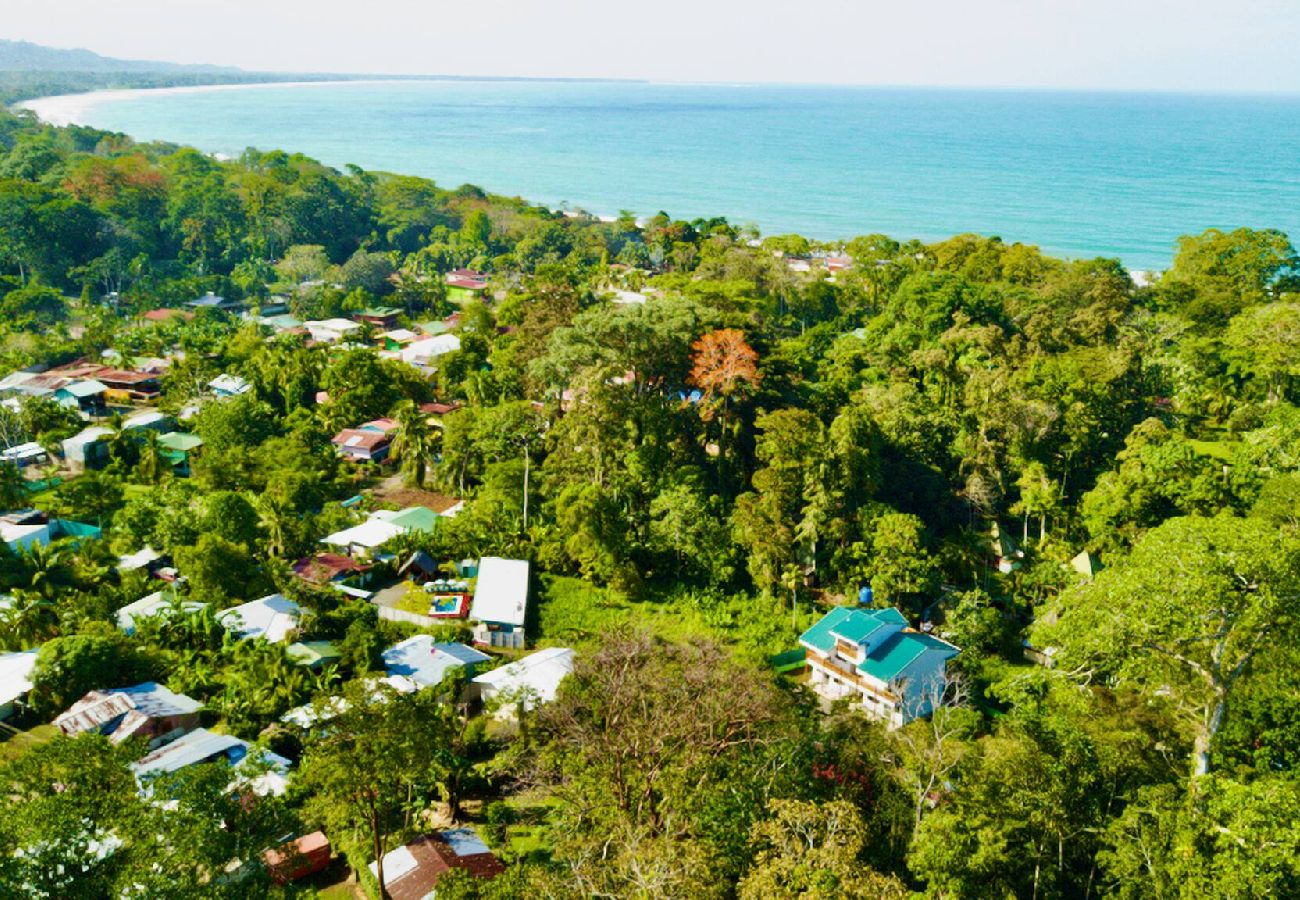 Apartment in Puerto Viejo - Apt Abeto 1 · Near the Beach + Starlink WiFi